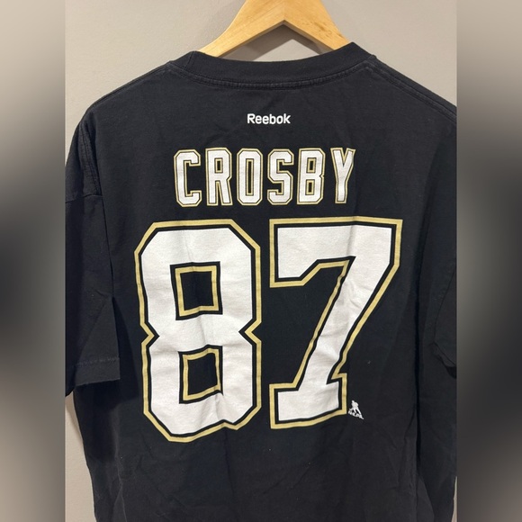 Pittsburg Penguins Sidney Crosby NHL Hockey T-Shirt - Picture 5 of 7